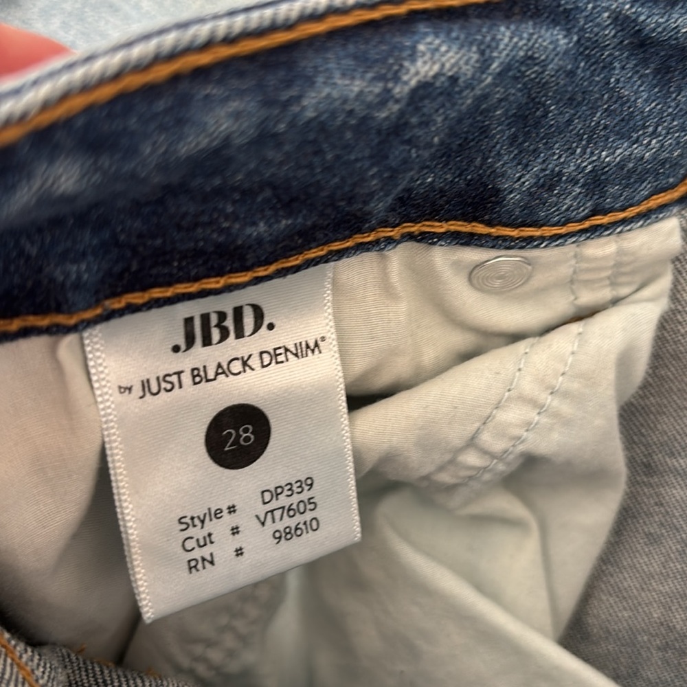 Distressed Star-Patterned Blue Jeans - Picture 5 of 6